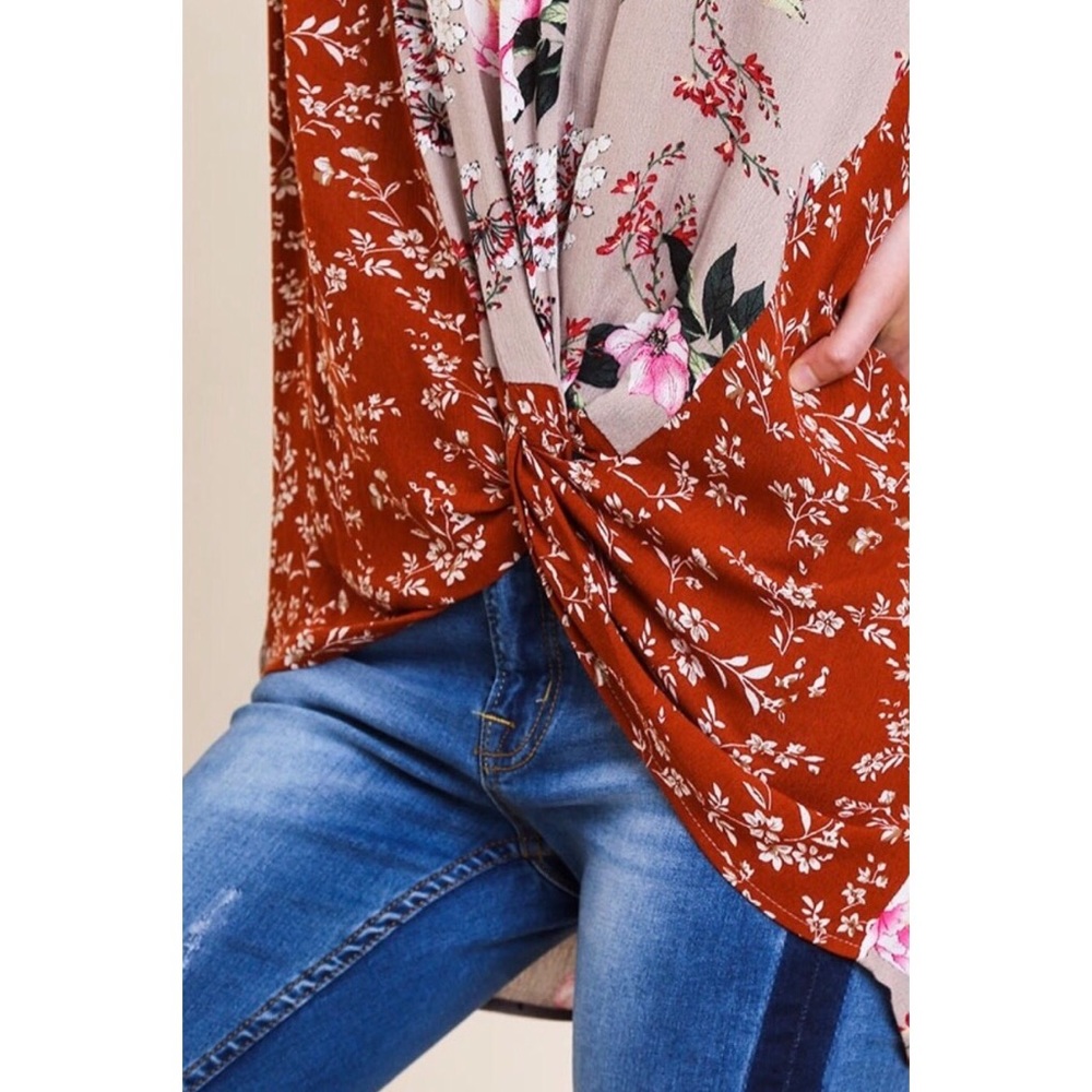 24hr SALE 🔥 Mix Patterned Oversized Draped Blouse - Picture 3 of 5